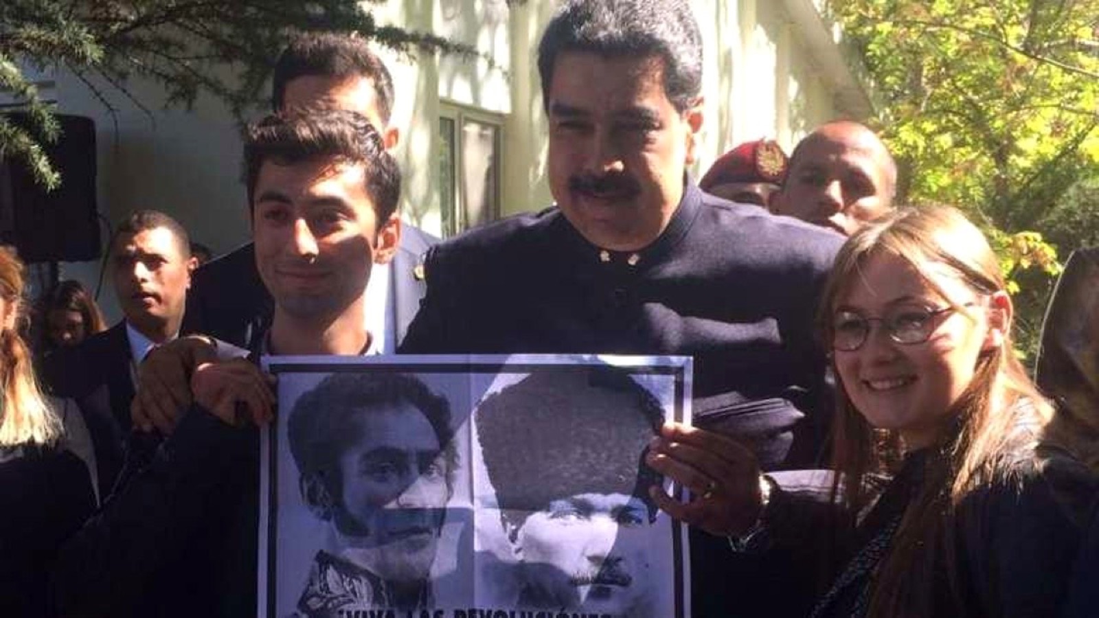 WAYU members with Nicolás Maduro, holding a portrait of Simón Bolívar and Mustafa Kemal Atatürk
