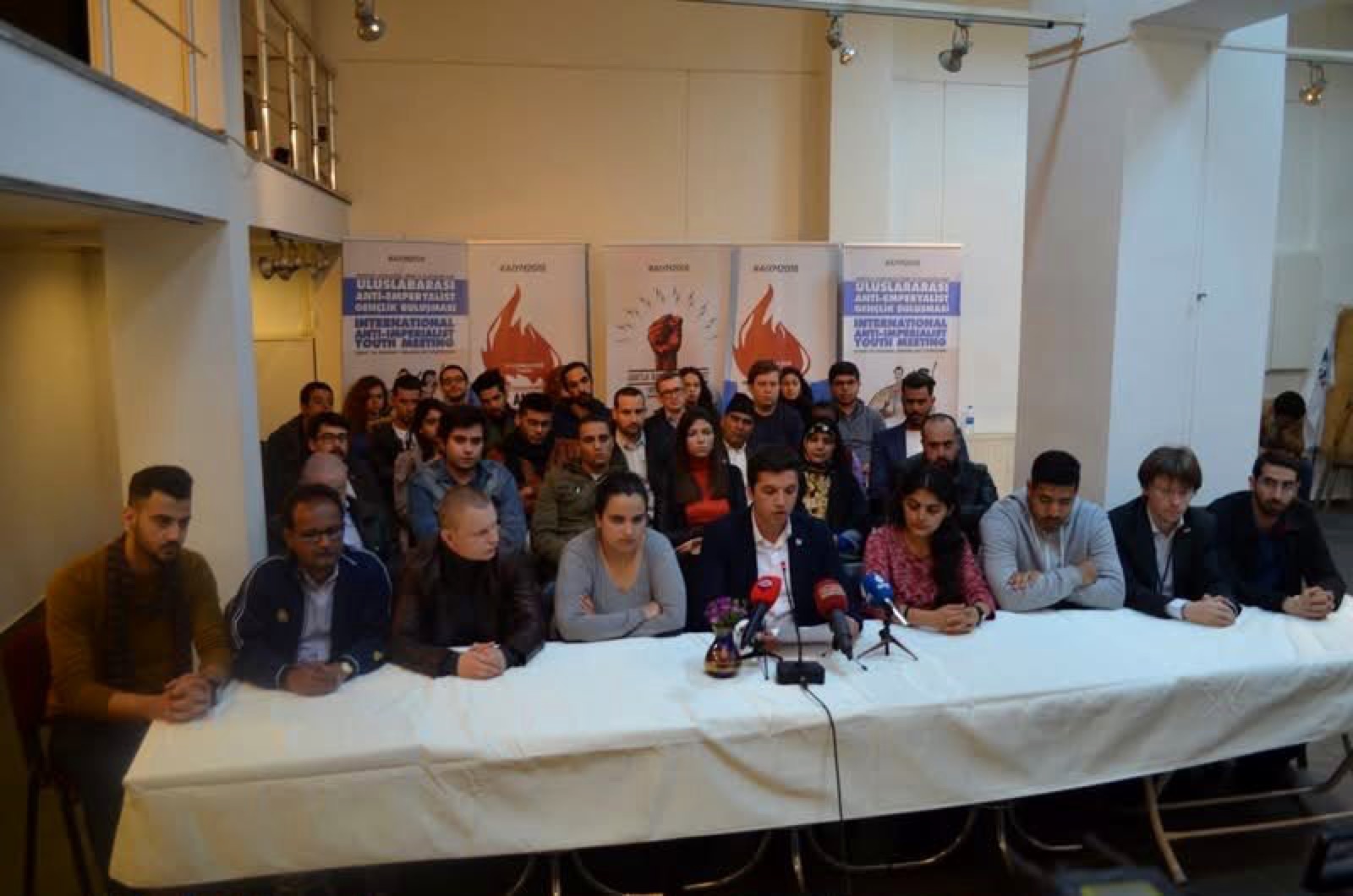 Delegados de WAYU en la rueda de prensa